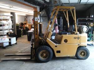 lot 1 image: Clark Forklift