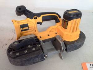 lot 1032 image: DeWalt 18VDC Cordless Band Saw DCS370