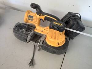 lot 1042 image: DeWalt 18VDC Cordless Band Saw DCS370, Battery Charger DW9116