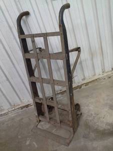 lot 1084 image: 2-wheel Industrial Dolly