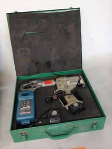 lot 2002 image: Greenlee Gator 18VDC Cordless Battery Cable Cutter ESG50GL, Makita 18VDC Battery, Makita Charger DC1804T, Padded Carry Case