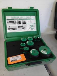 lot 2008 image: Greenlee 859-4 PVC Plug 9-Piece Set, Carry Case