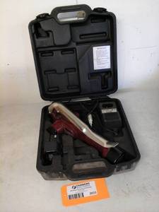lot 2033 image: Pipe Cat 9.6VDC Cordless Copper Cutting Tool, 2-Batteries, Charger, Case