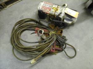 lot 2040 image: Coffing 14-Ton Chain Hoist