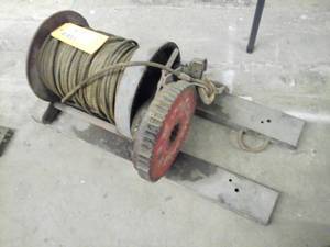 lot 2053 image: Beebe Bros. 5-Ton Winch