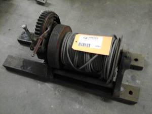 lot 2054 image: Beebe Bros. All Steel 2-Ton Winch
