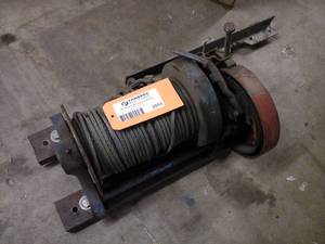 lot 2055 image: Beebe Bros. All Steel 2-Ton Winch