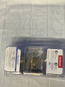lot 24 image: KWIKSET DEADBOLT LOCK