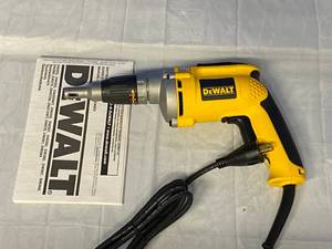 lot 33 image: DEWALT DRYWALL SCREWGUN