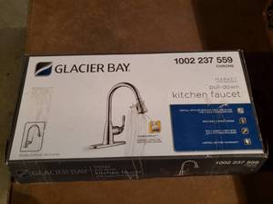 lot 1 image: Glacier Bay Chrome Kitchen Faucet - Open Box 1002 237 559