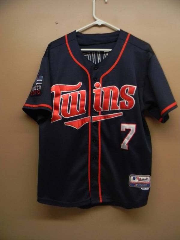 MINNESOTA TWINS JOE MAUER INAUGURAL SEASON 2010 TARGET FIELD JERSEY! -  NICE! - RARE! - SIZE 48 - MAJESTIC AUTHENTIC COLLECTION! - MN TWINS RETIRED  #7 - SEE PICTURES!