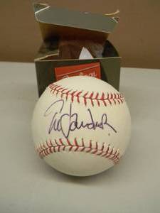 LIFELONG COLLECTION - MINNESOTA TWINS TIM LAUDNER SIGNED BASEBALL - TIM LAUDNER - TWINS 87 WORLD SERIES - ALL AUTOGRAPHS ARE GUARANTEED AUTHENTIC - SEE PICTURES