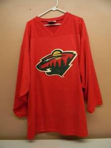 MINNESOTA WILD JARED SPURGEON SIGNED JERSEY - VERY NICE - SEE PICTURES