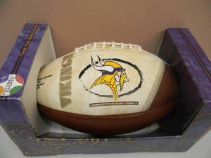 MINNESOTA VIKINGS LIMITED EDITION SERIES M FOOTBALL - CHAMPIONS FOOTBALL - NEW OLD STOCK - STILL IN BOX - SEE PICTURES