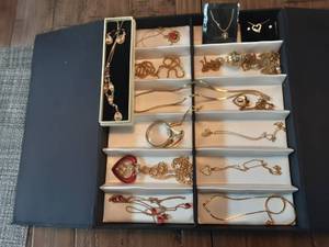 lot 36 image: Lot Of Assorted Gold Tone Necklaces & Jewelry