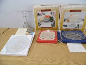 Serving Pieces - Decanter - Decor