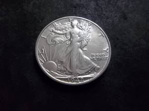 lot 71 image: 1942 S Walker Half Dollar