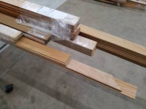 lot 6 image: Oak Trim Boards