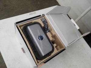 lot 1 image: Big Blue Studio Wireless Speaker