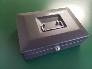 lot 14 image: Sentry Safe Lock Box