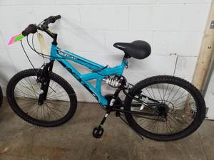 lot 43 image: Next Gauntlet  18-speed Trail Bike