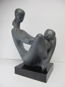 lot 46 image: LARGE Vintage Mid Century Mother & Young Child Sculpture by Austin Productions