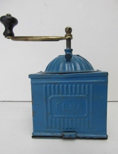 lot 86 image: Vintage 1930s ELMA Metal Coffee Grinder