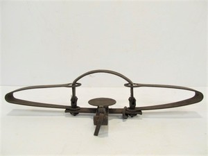 lot 99 image: Antique NEWHOUSE No. 3 Trap