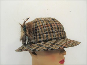 lot 104 image: Vintage Mens DUNN & CO Tweed TrilbyFedora Hat