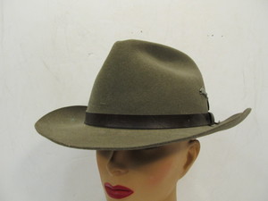 lot 105 image: Vintage Mens STETSON Mallory Cowboy Hat