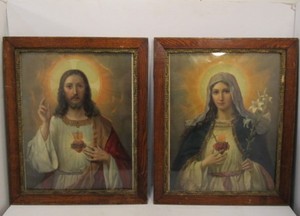 lot 112 image: Antique Oak Framed Religious Lithographs - Jesus & Mary