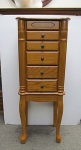 lot 125 image: Nice Clean Multi-Drawer Jewelry Cabinet