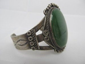 lot 27 image: Large Vintage Southwestern Sterling Silver Cuff Bracelet