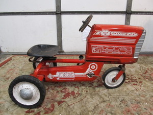 lot 1 image: Vintage 1950s-60s MURRAY Pedal Tractor