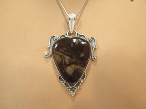 lot 188 image: Large Sterling Silver Pendant Necklace