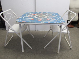 lot 140 image: Vintage Childrens DURHAM Folding Table wChairs