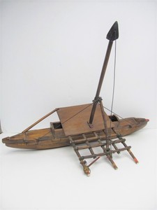 lot 141 image: Old Vintage Folk Art Hand Carved Wooden Boat