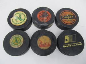 lot 279 image: Group of 6 Vintage Hockey Pucks