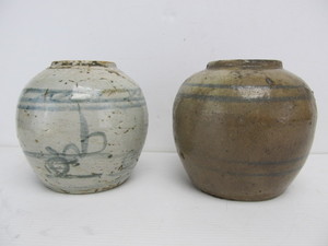lot 238 image: 2 Antique Oriental Pottery Jars