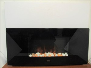 lot 243 image: Working Electric Fireplace Heater wRemote