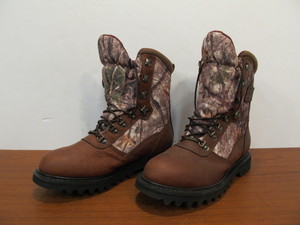 lot 245 image: New Unused CABELAS Mens Boots - Size 10D