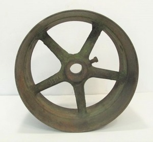 lot 251 image: Antique Heavy Cast Iron Wheel Hub