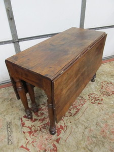 lot 263 image: Old Antique Gate Leg Table