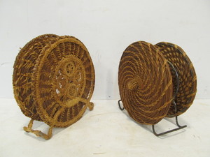 lot 313 image: 2 Vintage Hand Woven Pine Needle Napkin Holders