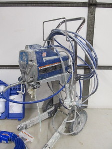 lot 315 image: Working GRACO Magnum ProX9 Airless Paint Sprayer wAssessories