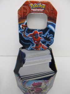 lot 330 image: Large Lot of 1500 Pokmon Cards