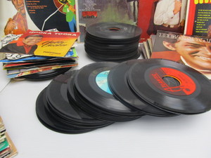 lot 337 image: Lot of Assorted Vinyl Records