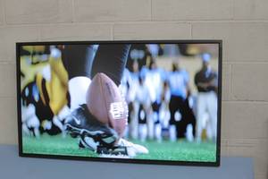 lot 24 image: NEC P462 Professional Grade Full HD 1080p High Definition 46 Large Screen LCD Display