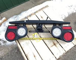 lot 6 image: Automotive Tail Light Assembly
