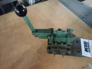 lot 7 image: OnOff Valve Air or Hydrolic  See Photos